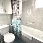 Onyx - Cozy 2br - Walk To فيلة