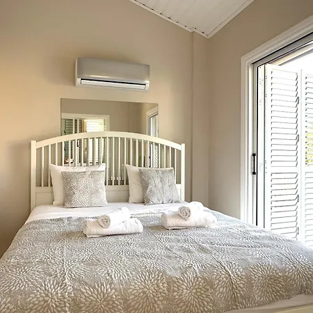 Onyx - Cozy 2br - Walk To Villa *