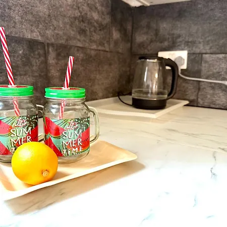 Onyx - Cozy 2br - Walk To Vila *