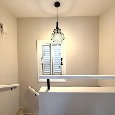 Onyx - Cozy 2br - Walk To